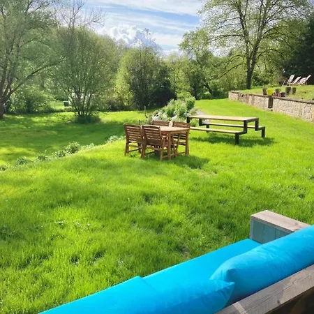 Rural For 9-guests In